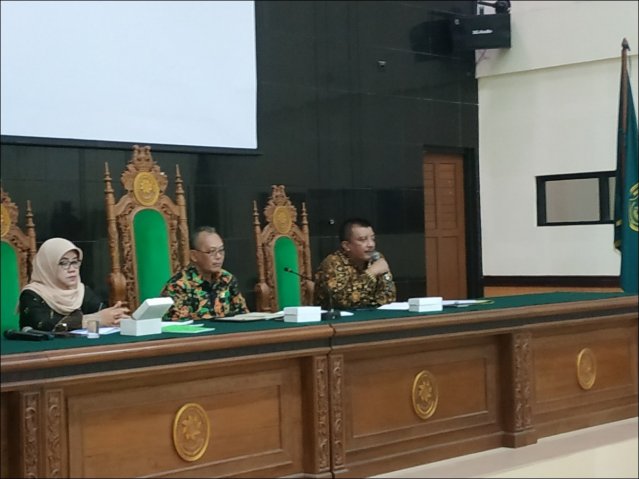 RAPAT DINAS